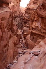 The path through the Makharas Canyon