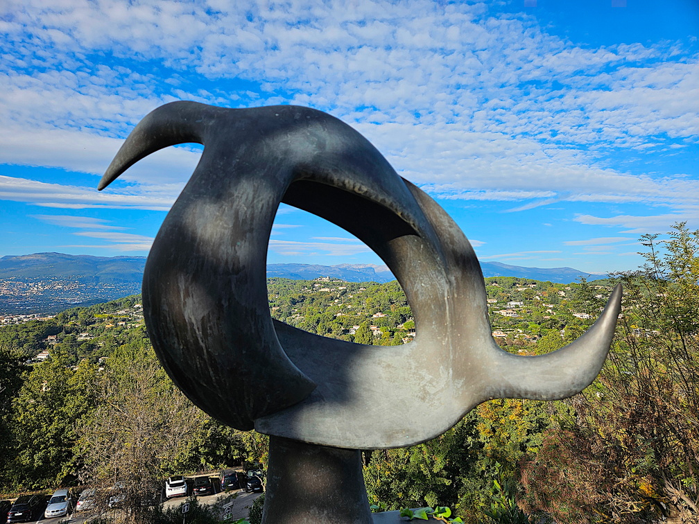Mougins