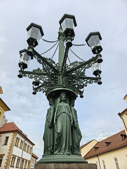 Kandelábr
